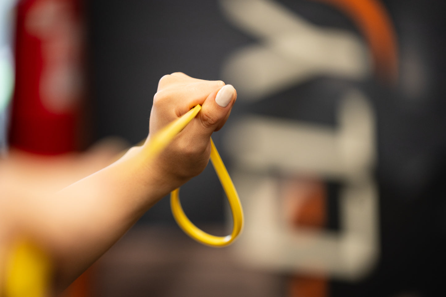 BANDA DE RESISTENCIA (2 A 7 KG) AMARILLA PARA ENTRENAMIENTO - TTFL